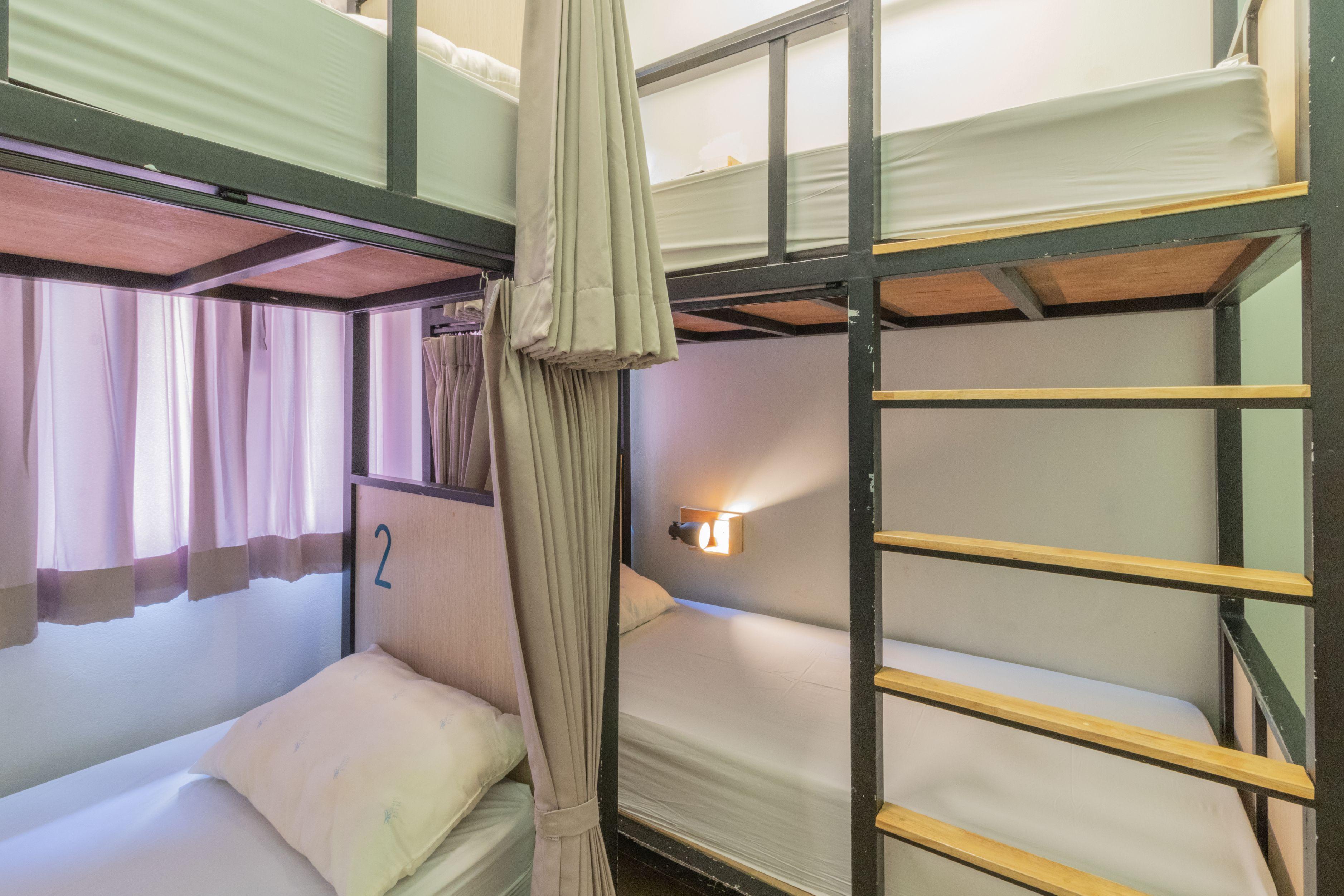 Bunny Burrow Hostel Bangkok Exterior foto