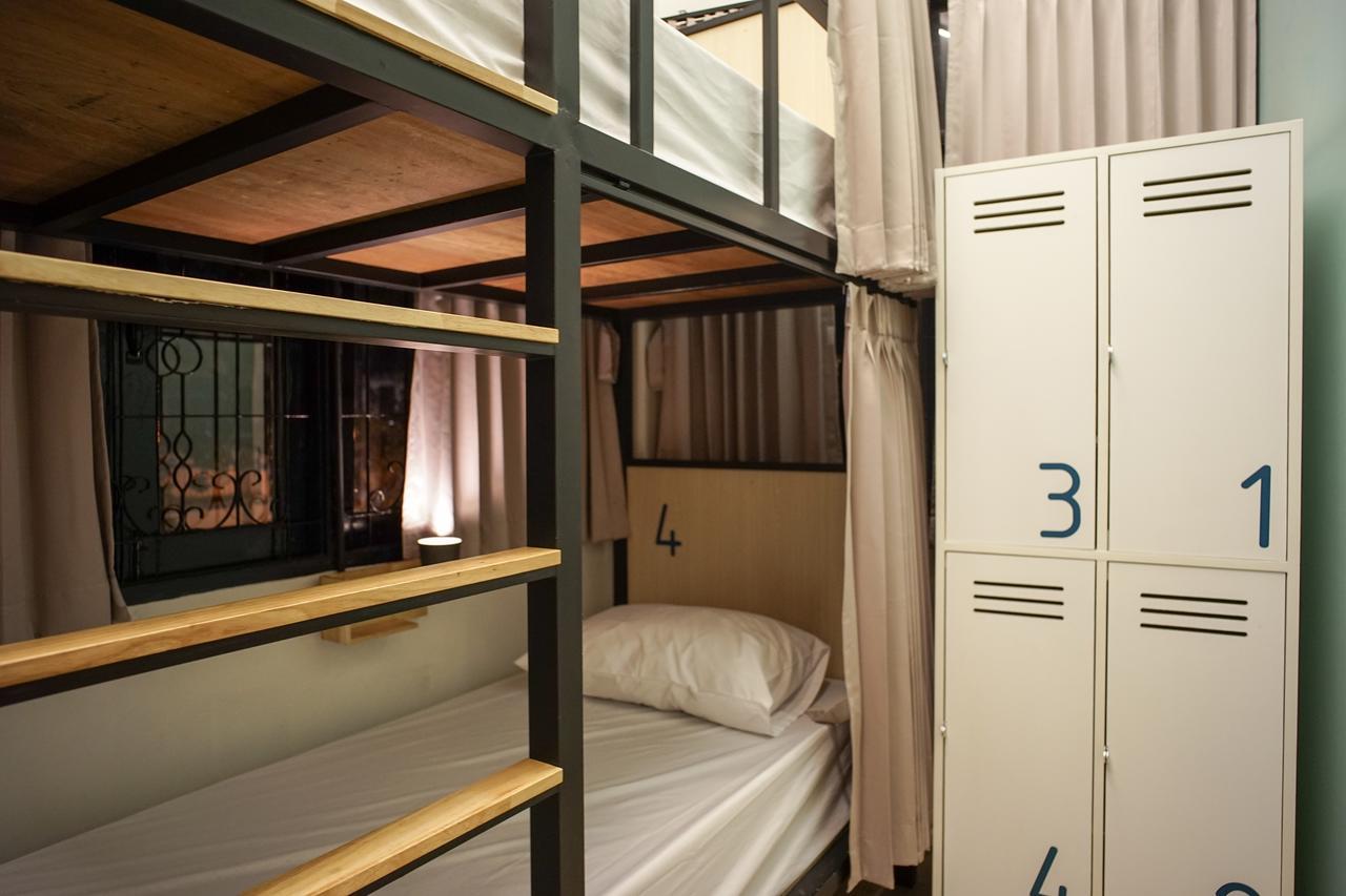 Bunny Burrow Hostel Bangkok Exterior foto