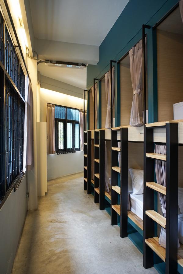Bunny Burrow Hostel Bangkok Exterior foto