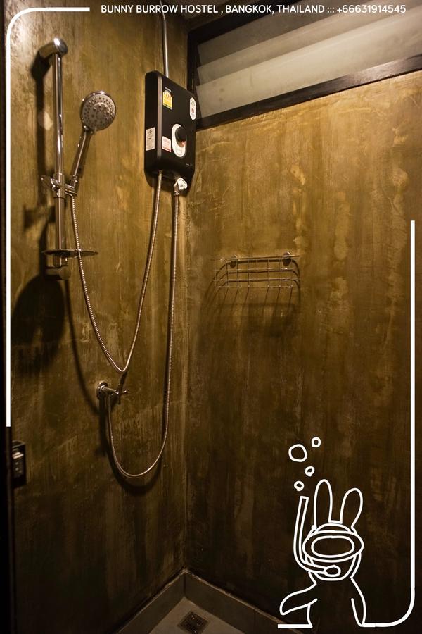 Bunny Burrow Hostel Bangkok Exterior foto